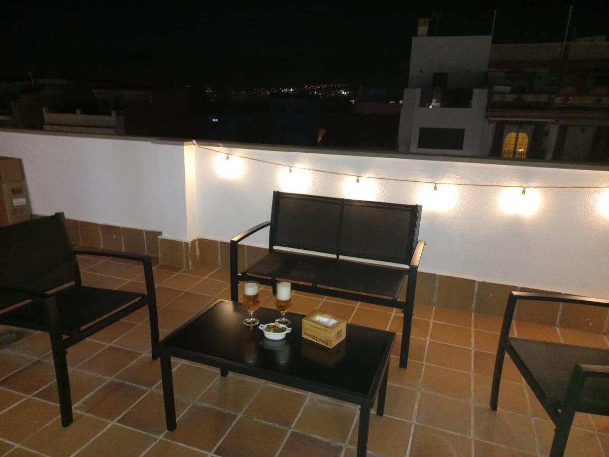 Apartmán Atico De Laura Armilla Exteriér fotografie